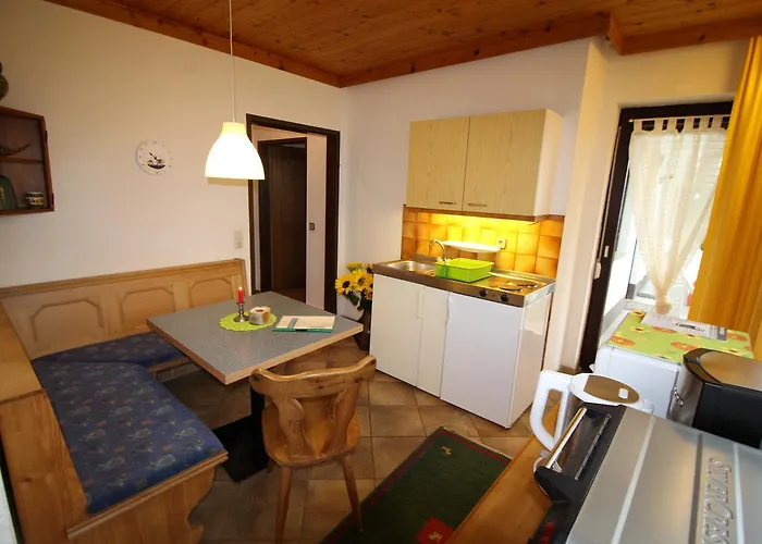 Gaestehaus Schachnerhoehe 3*