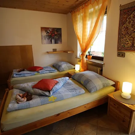 B&B Gaestehaus Schachnerhoehe 슈타이어