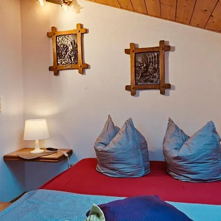 Gaestehaus Schachnerhoehe B&B *